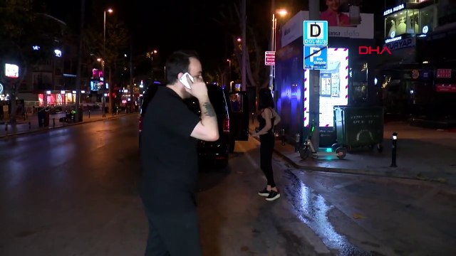 Alkollü sürücü ve arkadaşları ortalığı birbirine kattı! 155'i arayıp polisten şikayetçi oldular