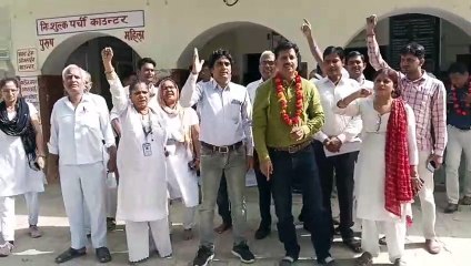 राजगढ़ ब्लॉक के  नर्सिंग कर्मियों ने नारेबाजी करते हुए किया कार्य बहिस्कार