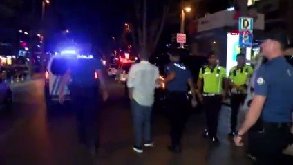 Kadıköy'de alkollü sürücü ve arkadaşlarının olaylı gecesi! Polisi, 155'i arayarak şikayet ettiler