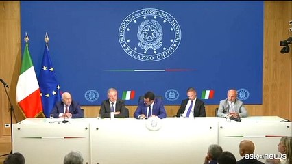 Incendi, Nordio: aumentate pene e introdotti aggravanti per piromani