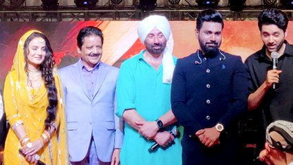 Sunny Deol, Ameesha Patel समेत Gadar 2 की स्टारकास्ट ने दर्शकों को फिल्म को लेकर किया उत्साहित