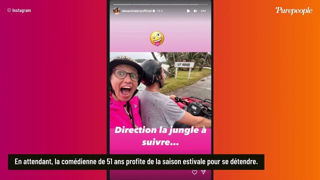 PHOTOS Alexandra Lamy en paréo, en très charmante compagnie... les vacances de rêve commencent !