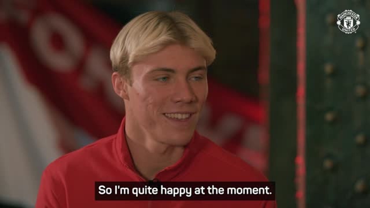 Hojlund delighted to sign for Manchester United