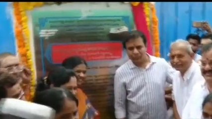 సిరిసిల్ల: బయోగ్యాస్ ప్లాంట్ ను ప్రారంభించిన మంత్రి కేటీఆర్