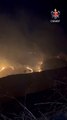 Um incêndio de grandes proporções atingiu uma área florestal na região da Fercal, próximo a  DF-150, na noite desta segunda-feira 7/8