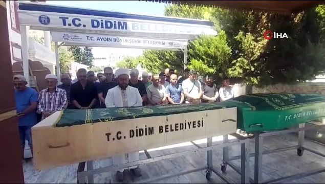 Oryantal Asena'nın babası hayatını kaybetti! Cenazede ayakta durmakta güçlük çekti