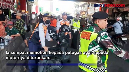 Download Video: Razia Parkir Liar, Pengemudi Ojol Kejar Truk Sudin Perhubungan