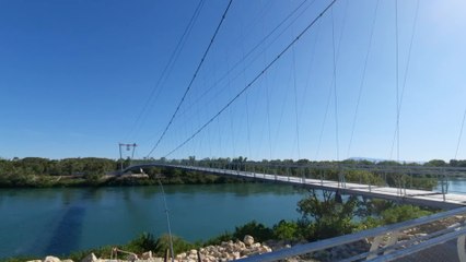 La passerelle suspendue entre Sorgues et Sauveterre bientôt terminée