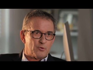 Christophe Dechavanne balance tout sur cette animatrice "bimbo" : jets, hôtels de luxe…