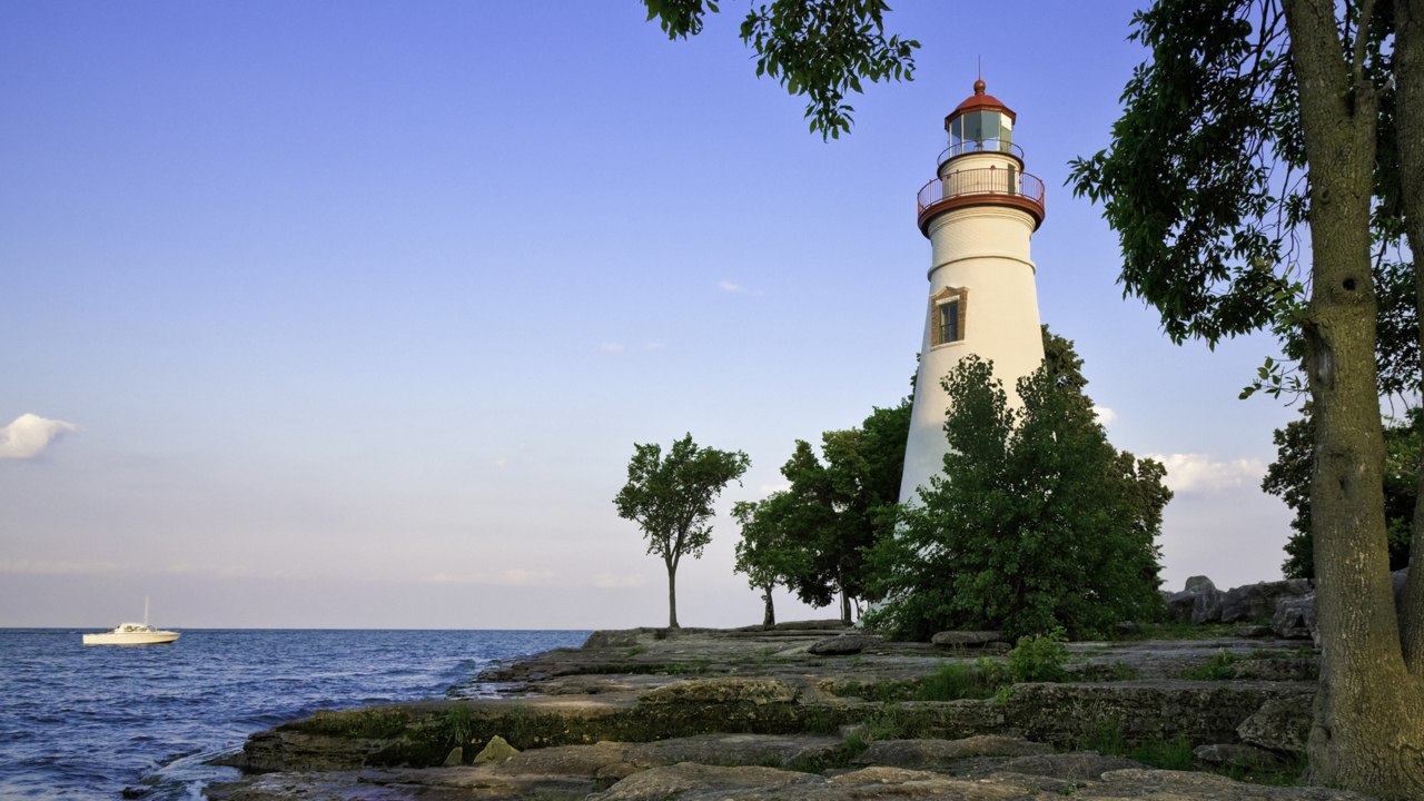 This Is One of the Most Affordable Lake Towns in the U.S. — With a Great Wine Scene and Waterfront Property on Lake Erie