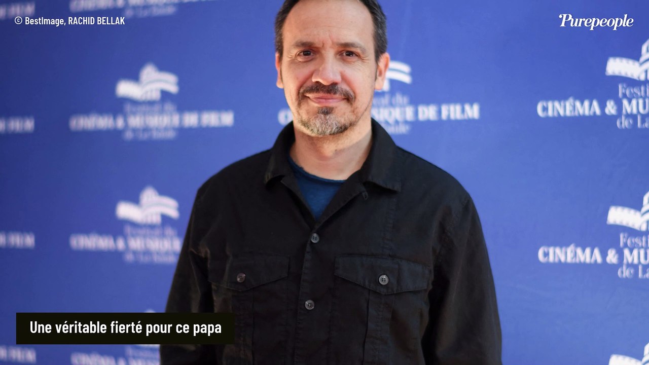 Alexandre Astier papa de 7 enfants : rare photo avec son fils Neil, artiste lui aussi