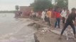 फर्रुखाबाद: गंगा का जलस्तर ठहरा, लेकिन कटान के चलते लोगों में दहशत