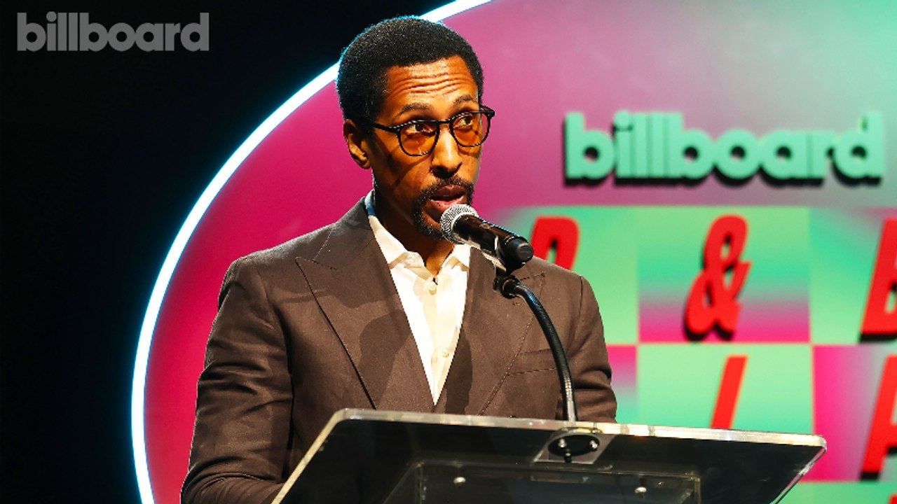 Larry Jackson Accepts the Executive of The Year Award | R&B Hip-Hop Power Players & Live 2023