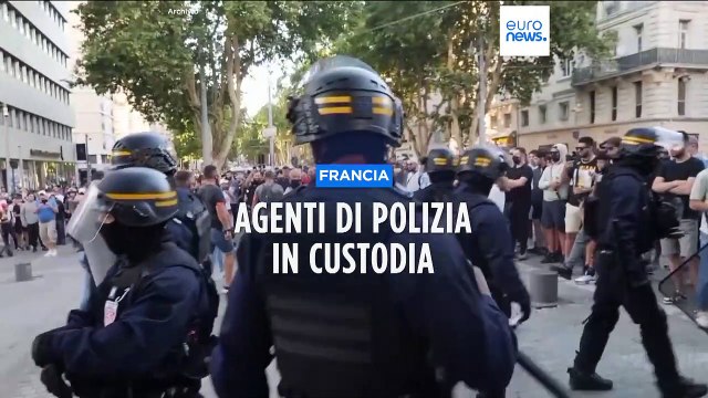 Francia, scontri a Marsiglia: poliziotti in stato di fermo