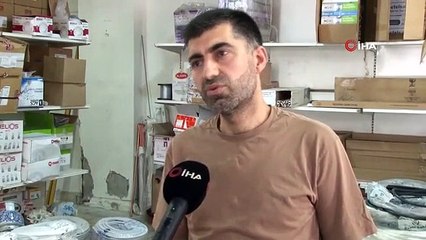 Aucun renflement de ce type n'a été vu : le voleur a tenté de rentrer dans le même magasin en utilisant le matériel qu'il a volé