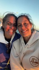 Fanny Leeb passe son été bien entourée, notamment de sa soeur Elsa