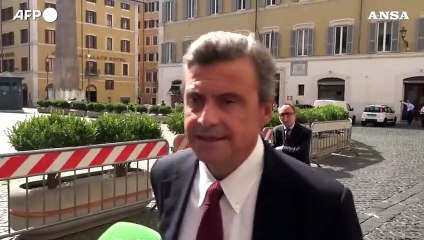 Salario, Meloni apre all'ascolto. Schlein chiede risposte