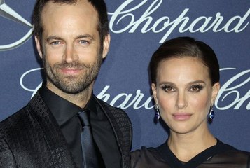 Nathalie Portman : sublime dans sa robe de mariée… Voici la somptueuse création qu’elle portait le jour de son union avec Benjamin Millepied, photos