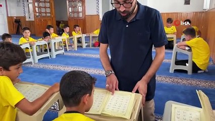 Çocuklar Camiye Akın Ediyor: Her Gün Farklı Etkinlik Düzenleniyor