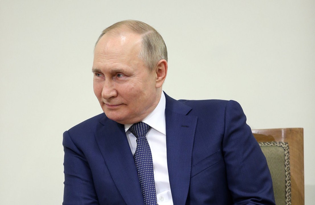 Anti-Putin-Militärgruppe zerstört Munitionsdepot in der Ukraine