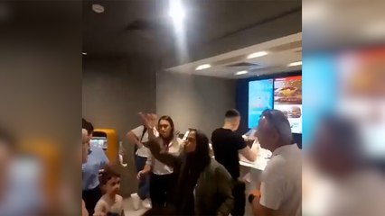 Alışveriş merkezinde yaşanan tartışmada dikkat çeken sözler: Eğer bir probleminiz varsa Erdoğan'la konuşun, bizimle değil