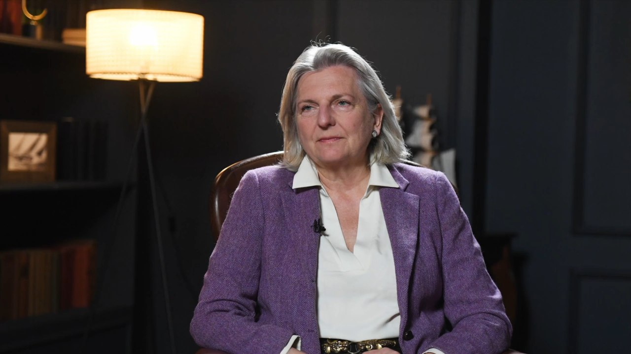 Österreichs Ex-Außenministerin schwärmt von russischem Landleben