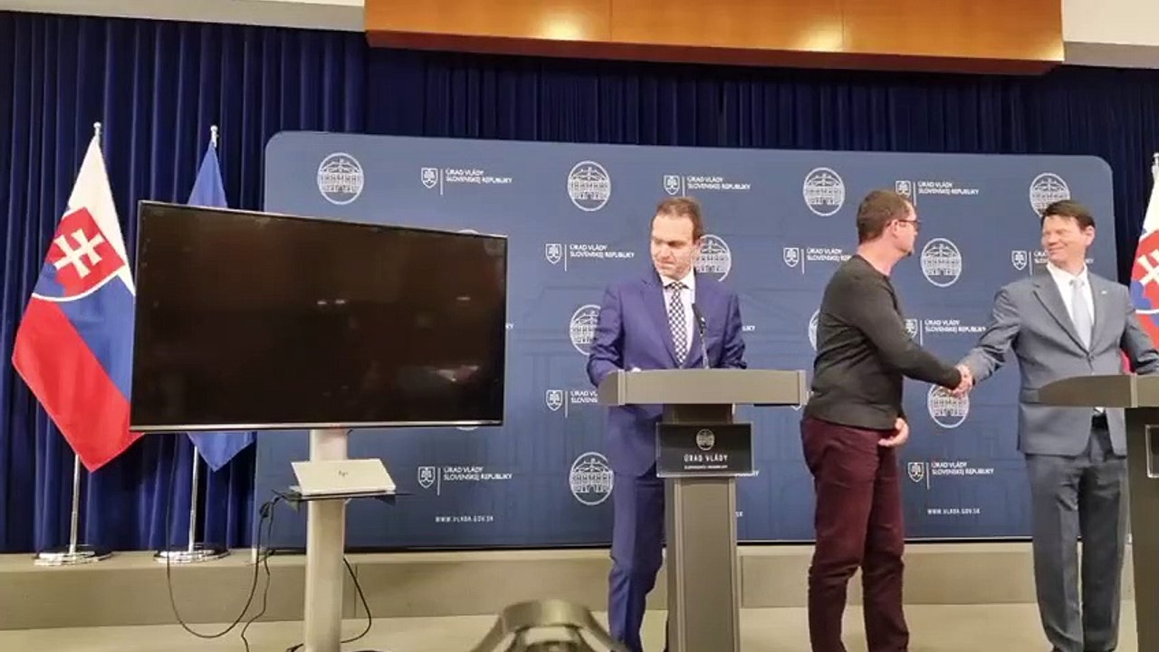 ZÁZNAM: Premiér: Riešenia problémov s hypotékami majú byť adresné a nezaťažovať rozpočet