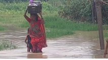 मुजफ्फरपुर: जलस्तर बढ़ने के बाद बकुची में दहशत, आधा दर्जन घरों में घुसा बाढ़ का पानी
