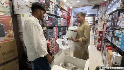 Chinese goods flood Karachi's markets