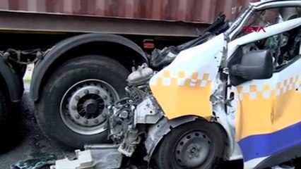 Esenyurt'ta TEM Bağlantı yolunda kaza