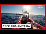 Vídeo mostra resgate de migrantes após naufrágio que deixou 41 mortos na Itália