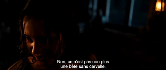 Le Dernier Voyage du Demeter EXTRAIT VO "Anna dévoile les cicatrices infligées par Dracula"