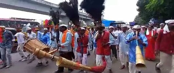 SURAT VIDEO/ शहर में दिखी आदिवासी संस्कृति की झलक