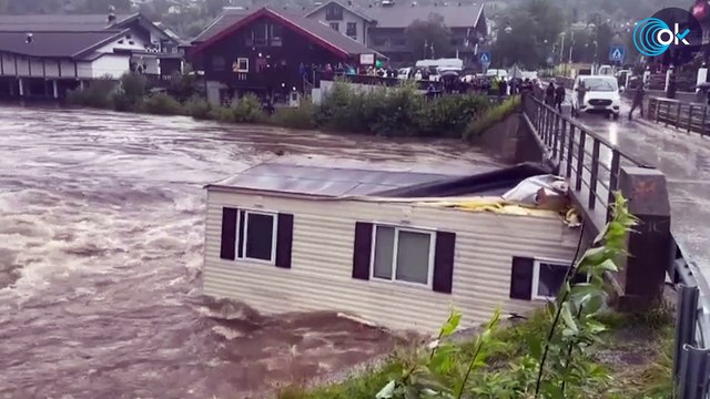 Increíble: Una casa es arrastrada río abajo por las intensas lluvias en Noruega