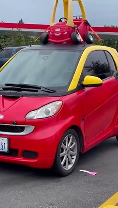 Ne me parle plus jamais ni à ma voiture ni à ma voiture ni à ma voiture