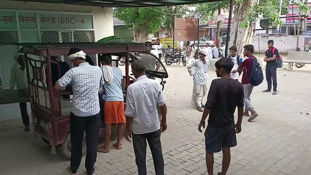सुनाई नहीं दी ट्रेन की सिटी, पटरी पार करते हो गई मौत .... देखे वीडियो ....