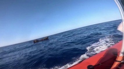 伊 남부에서 이주민 보트 침몰...어린이 3명 등 41명 사망 / YTN