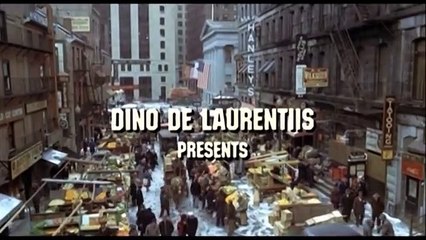Têtes vides cherchent coffre plein Bande-annonce (EN)