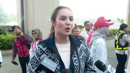 Artis Chelsea Islan Cerita Pengalaman Naik LRT Bareng Jokowi