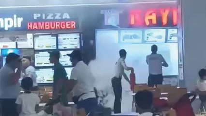 Bursa'da AVM'de yangın paniği