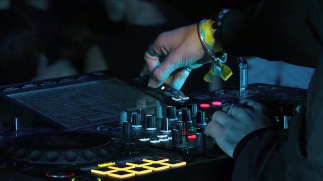 VL Summer Tour By Heyme - Saint-Brévins-les-Pins - Stone Van Brooken