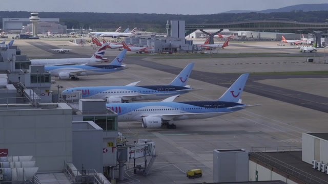 Gatwick strike ‘to hit tens of thousands’ over August bank holiday