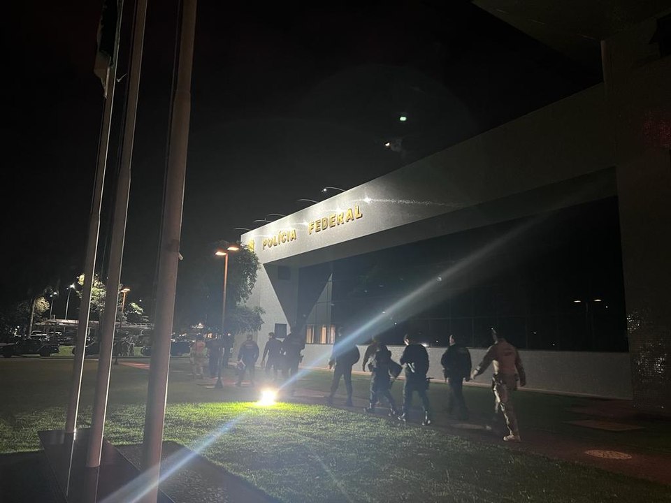 Operação desarticula esquema envolvendo servidores públicos em nove cidades do Paraná;