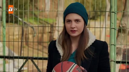 100. Huerfanas (Kirgin Cicekler), en español