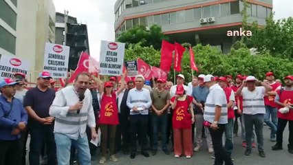 Le syndicat Tekgıda-İş proteste contre les licenciements de l'usine laitière d'Eker