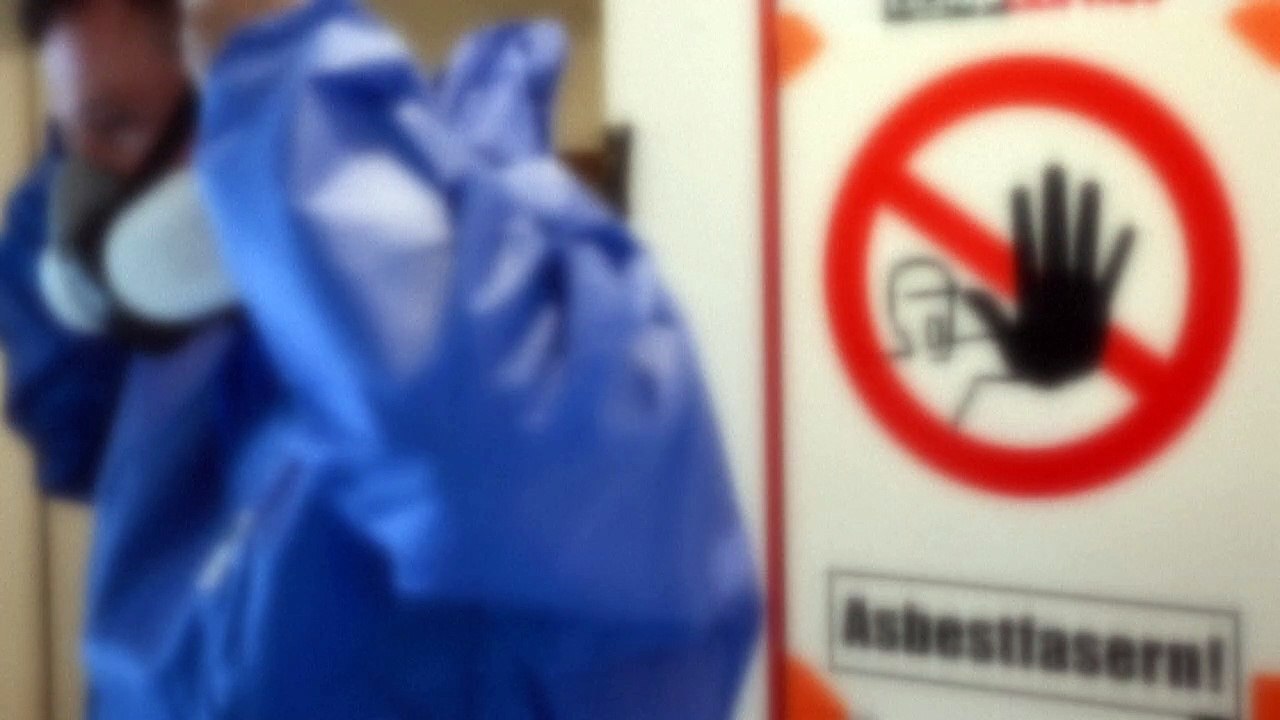 Asbest: Tipps zum Umgang mit der 'tödlichen Gefahr'