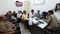 Video: इंदौर के व्यापारियों ने पुलिस अधिकारी से मिलकर बताई यह समस्या