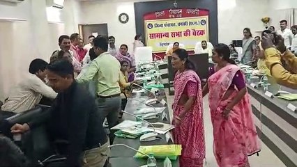 धमतरी में जिपं सदस्य ने की आत्मदाह की कोशिश