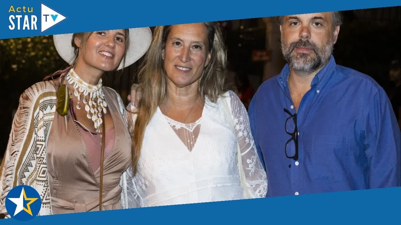 PHOTOS Romain Sardou en amoureux  le fils de Michel conquis à Ramatuelle par le Grand Siècle