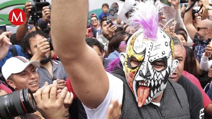 En CdMx, arranca peregrinación anual de luchadores de la AAA
